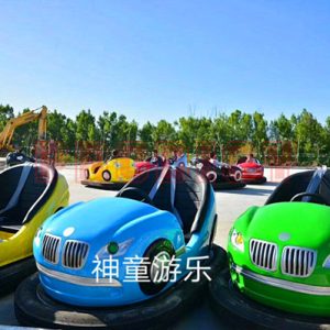 Xe BMW điện đụng – công viên giải trí VGTrides